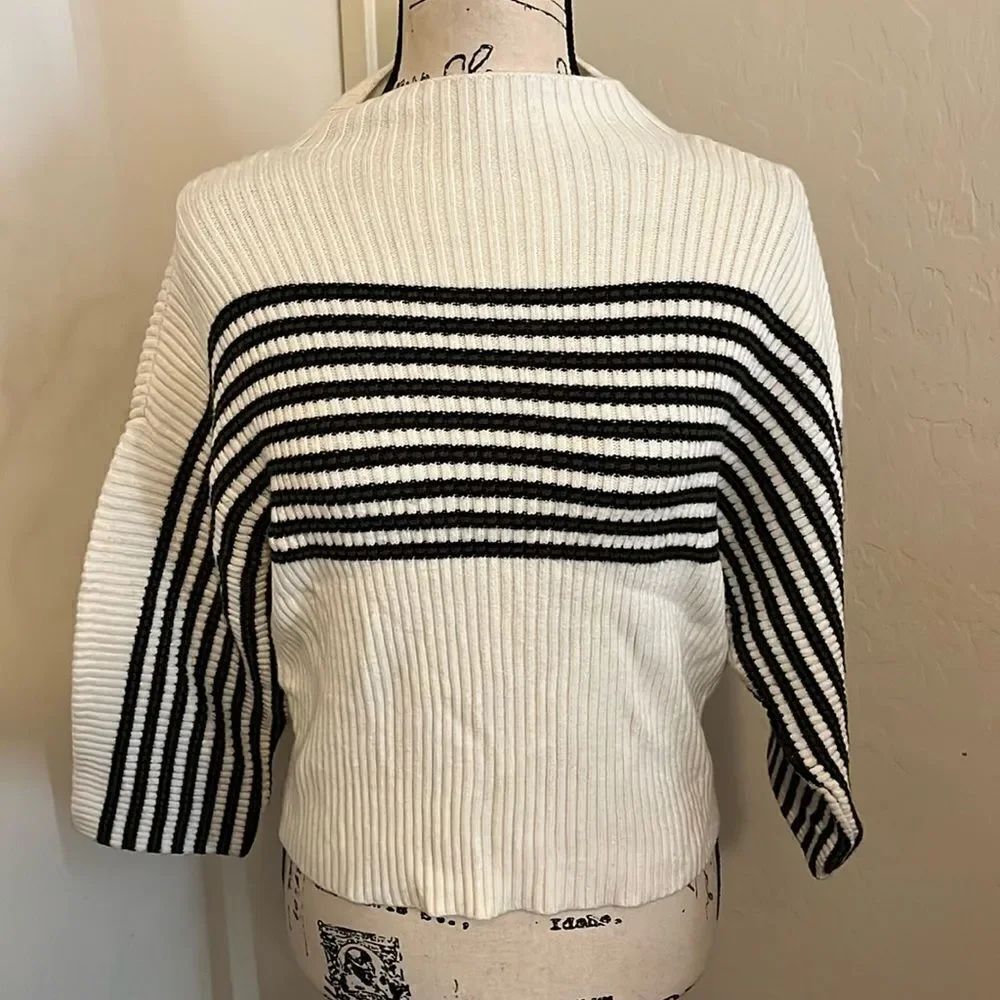 Urban Outfitters White Black Striped Pullover Cropped Sweater Contemporary Boho